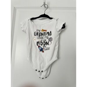 Grandma Loves Me Onesie Size 6-9mo